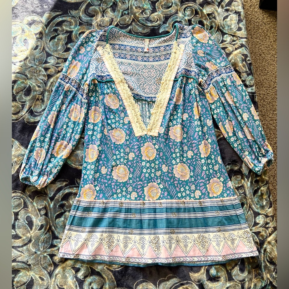 FREE PEOPLE • Blue floral long sleeve dress • Size S/P